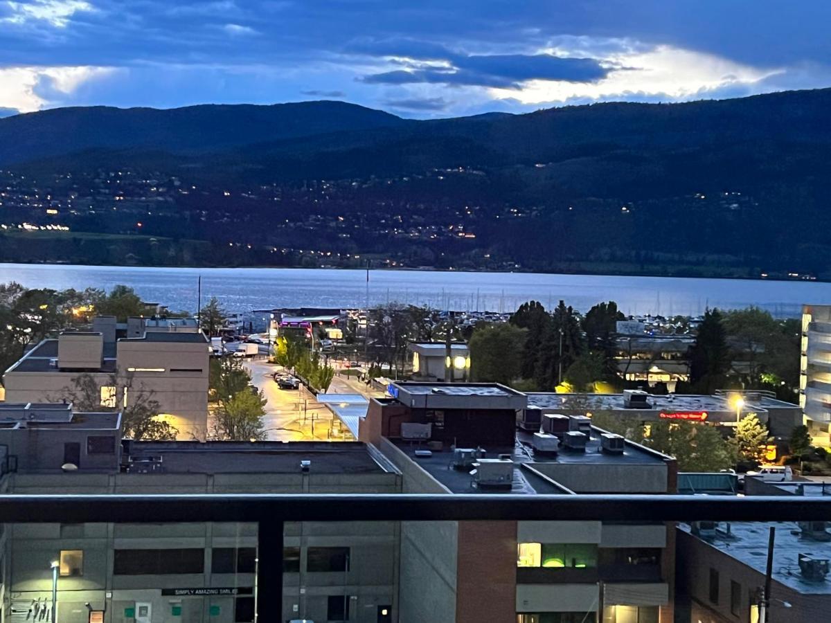 Amazing Brand New Lakeview Condo Downtown Kelowna Eksteriør bilde