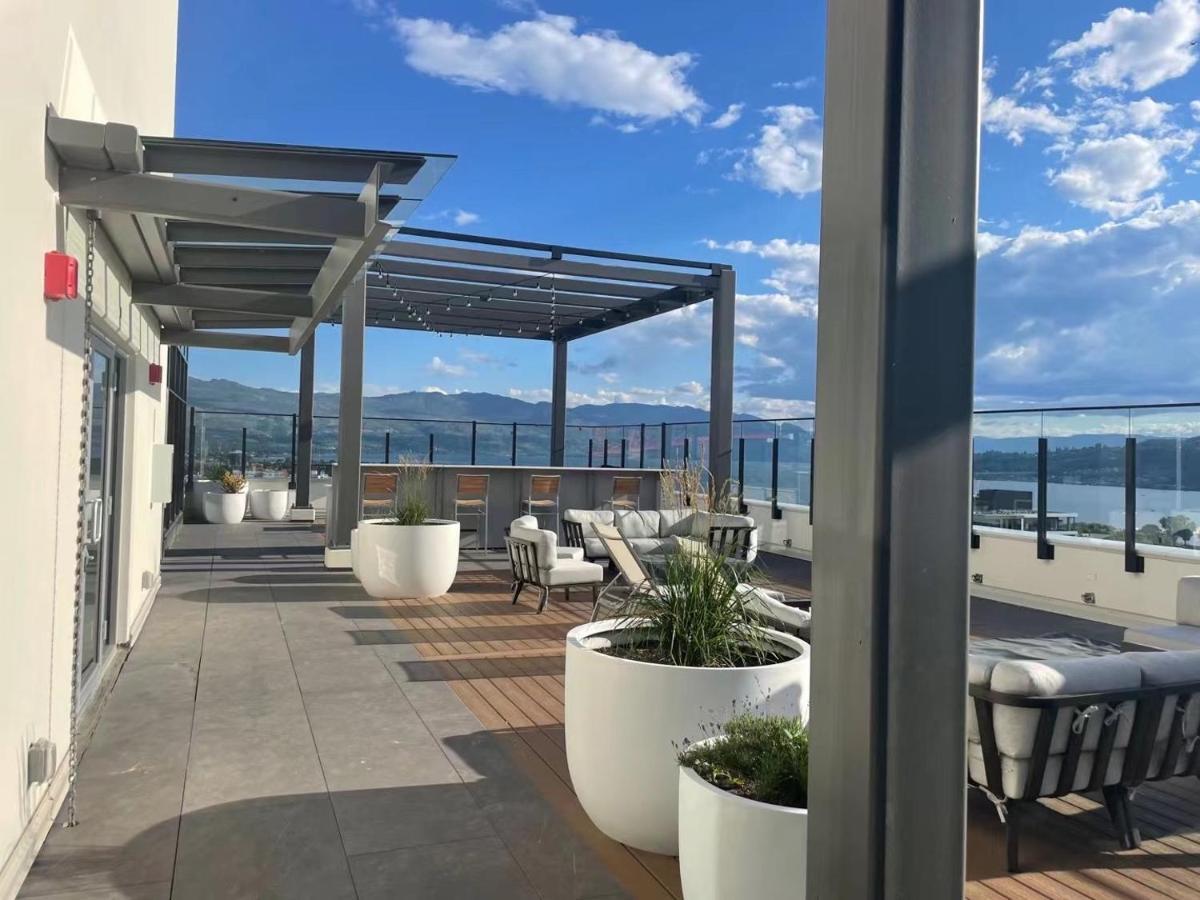 Amazing Brand New Lakeview Condo Downtown Kelowna Eksteriør bilde