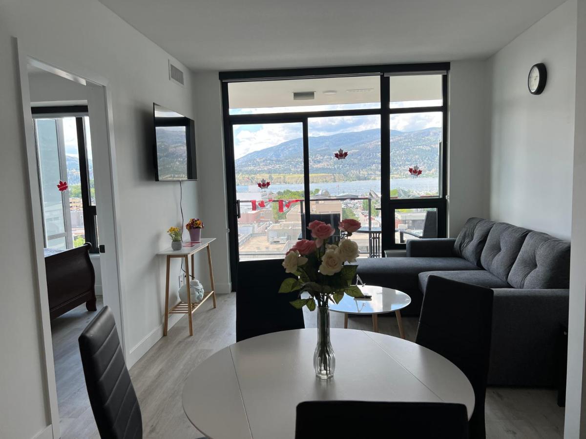 Amazing Brand New Lakeview Condo Downtown Kelowna Eksteriør bilde