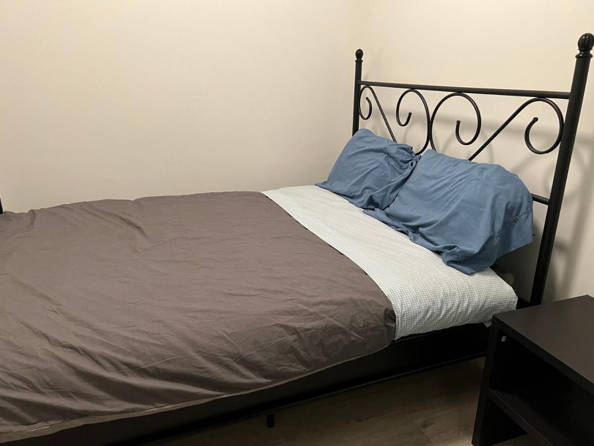Amazing Brand New Lakeview Condo Downtown Kelowna Eksteriør bilde
