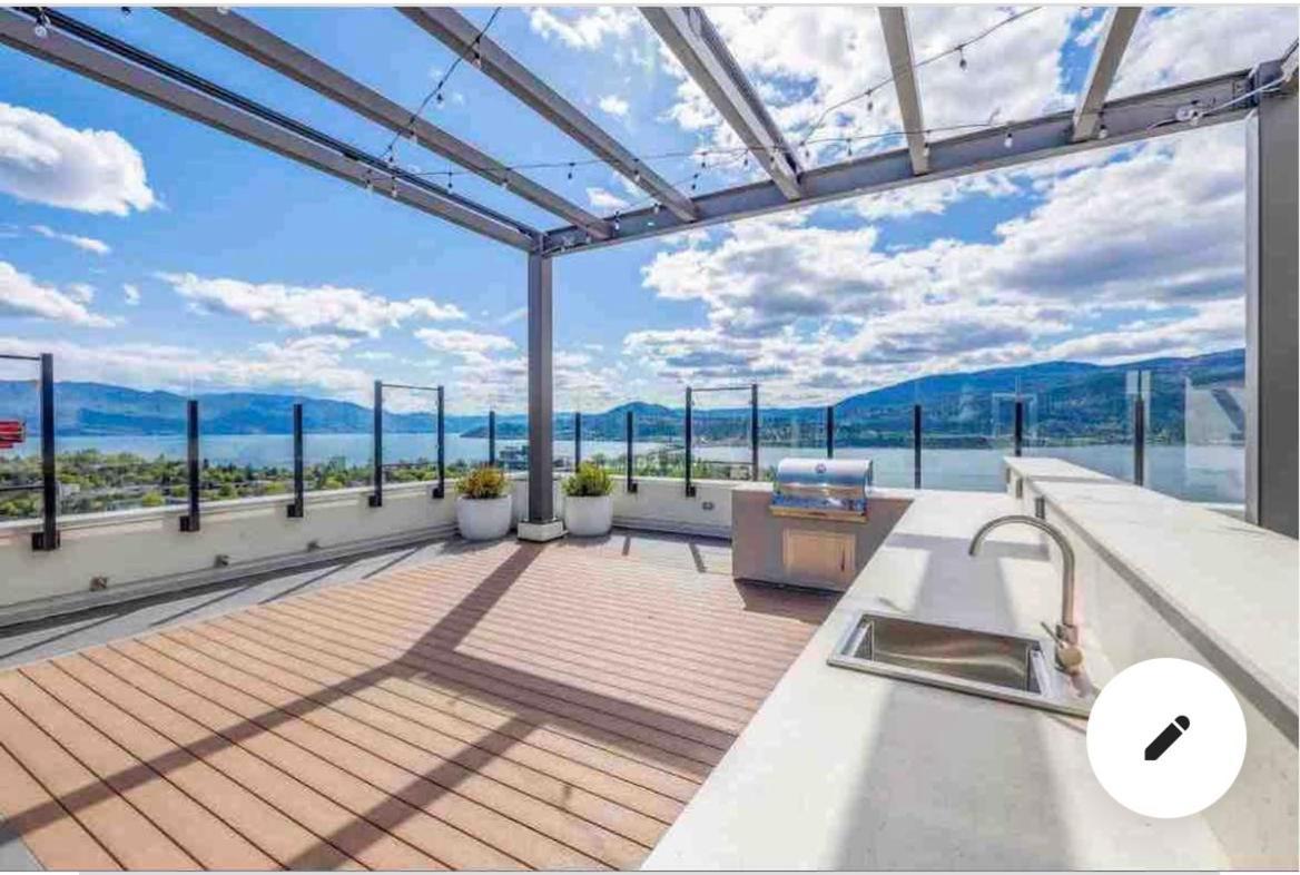 Amazing Brand New Lakeview Condo Downtown Kelowna Eksteriør bilde